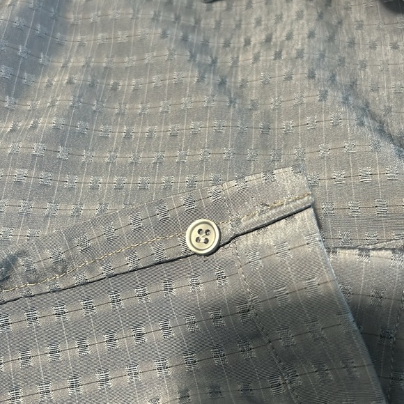 Men’s casual/ dress button down short sleeve shirt - Picture 8 of 10